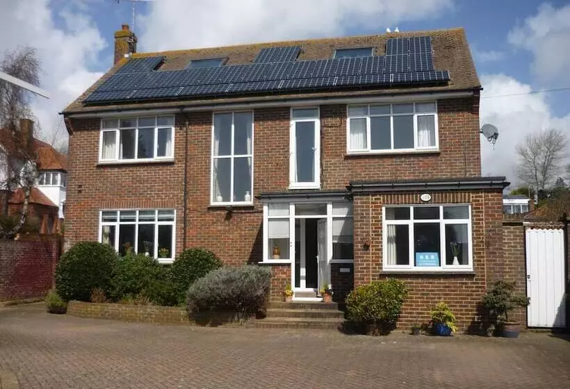 Majatalo De La Warr Guest House