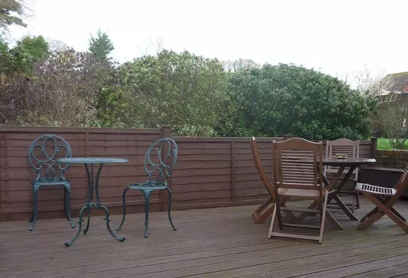 Majatalo De La Warr Guest House