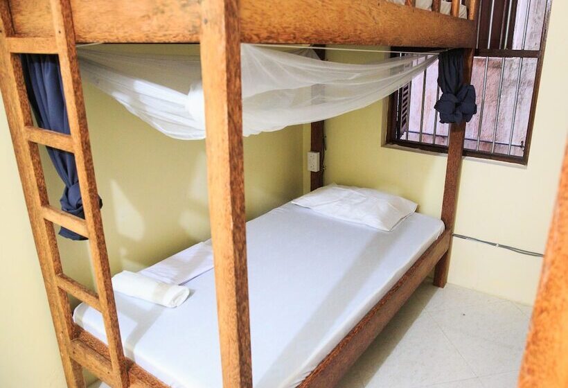 Ten To Ten Stone Town   Hostel