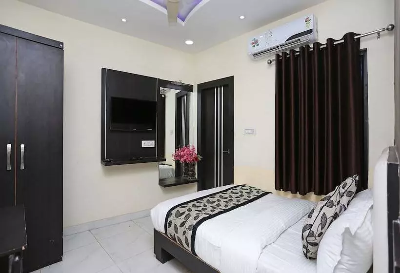 ホテル Laxmi Guest House By Oyo Rooms