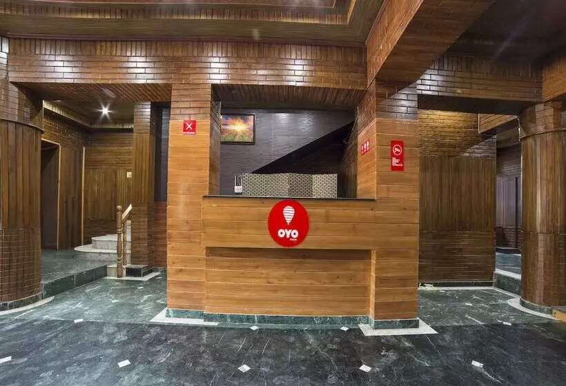 Hotel Pamposh