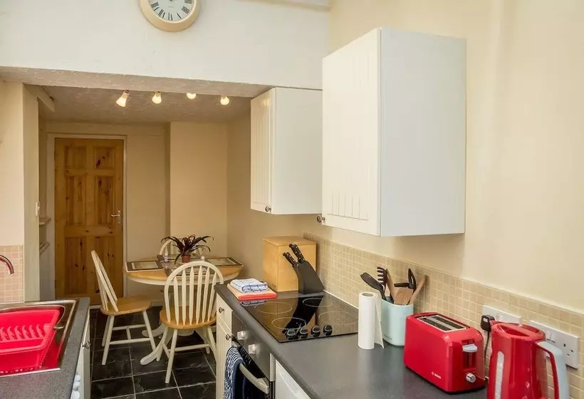 Looe Self Catering