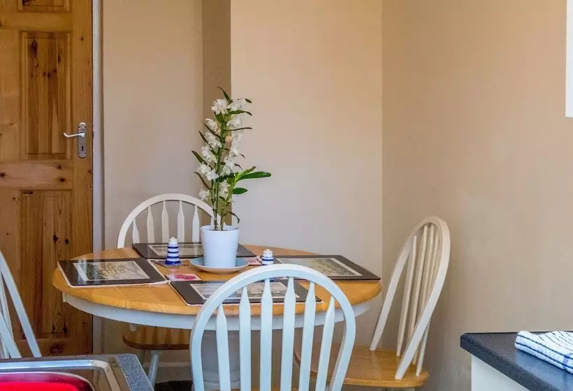 Looe Self Catering