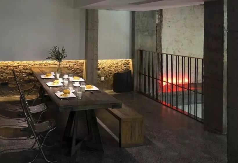 مسافرخانه Zhuhai Bei Shan Ju Art