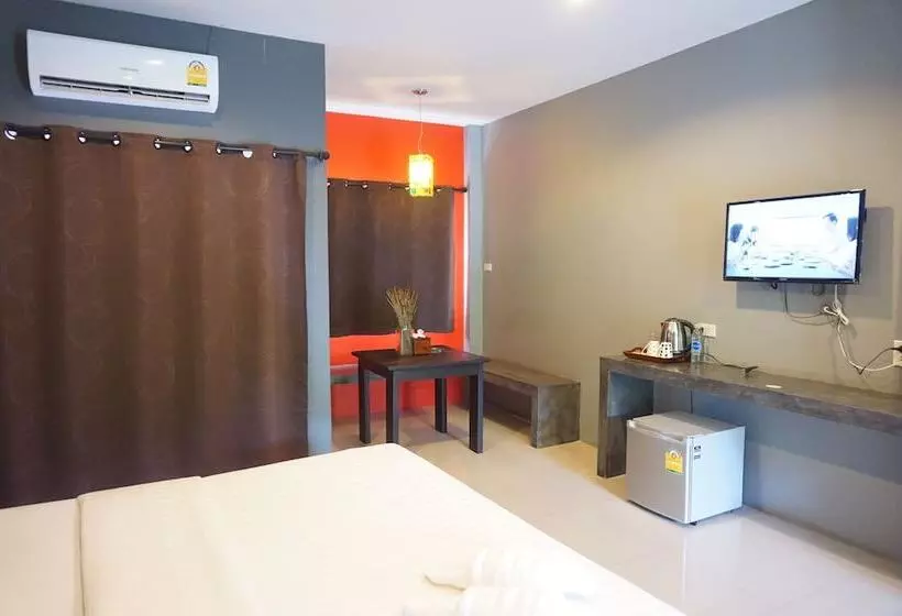 Ploenjai Hotel Ranong