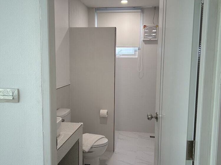 هتل Ranong River View