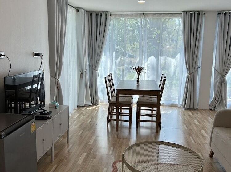 هتل Ranong River View