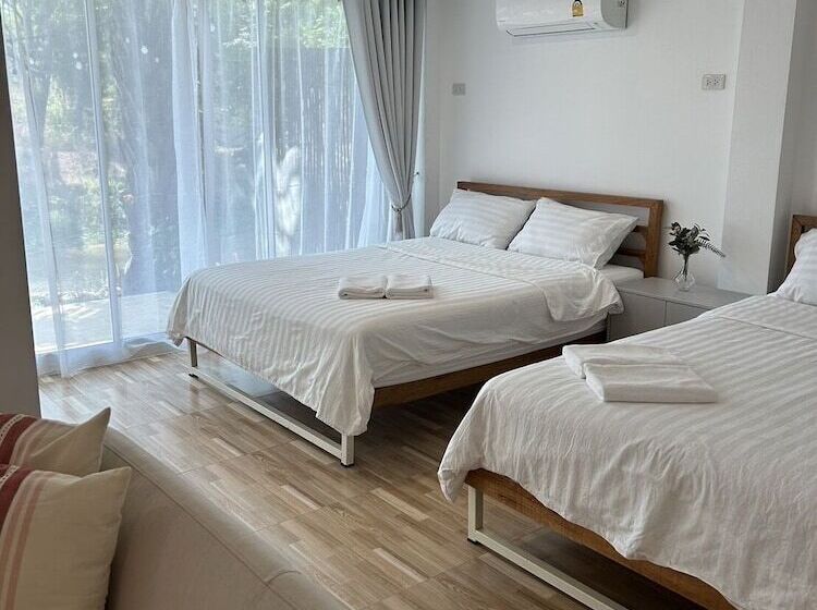 هتل Ranong River View