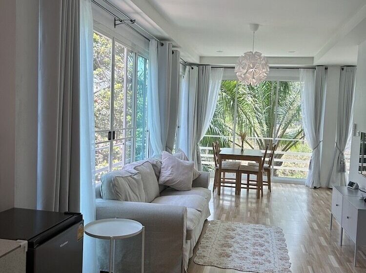 هتل Ranong River View