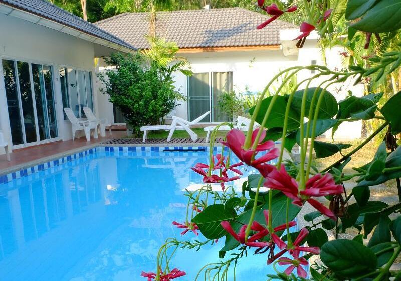 هتل Ranong River View