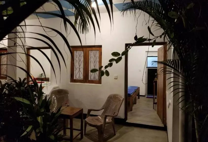 هتل Utopia Arugambay