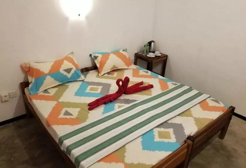 هتل Utopia Arugambay