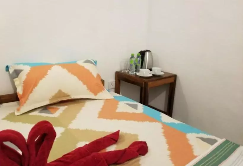 هتل Utopia Arugambay