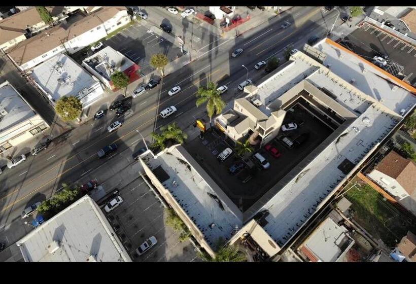 汽车旅馆  Casa Bella Inn Huntington Park