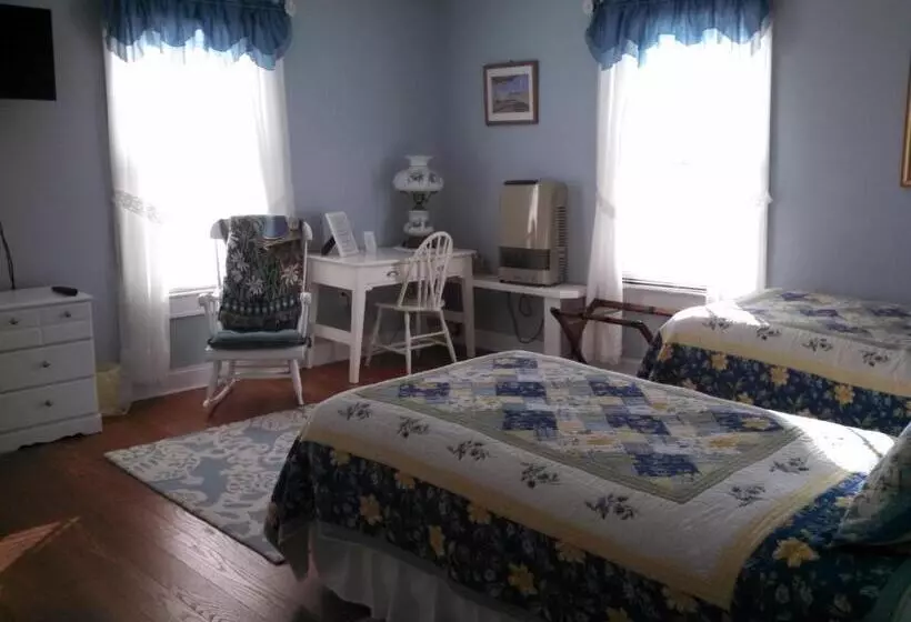 Stamford Gables Bed And Breakfast