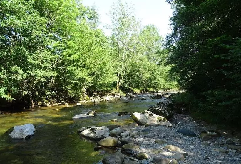 Hotelli Dtente Sky Lodge