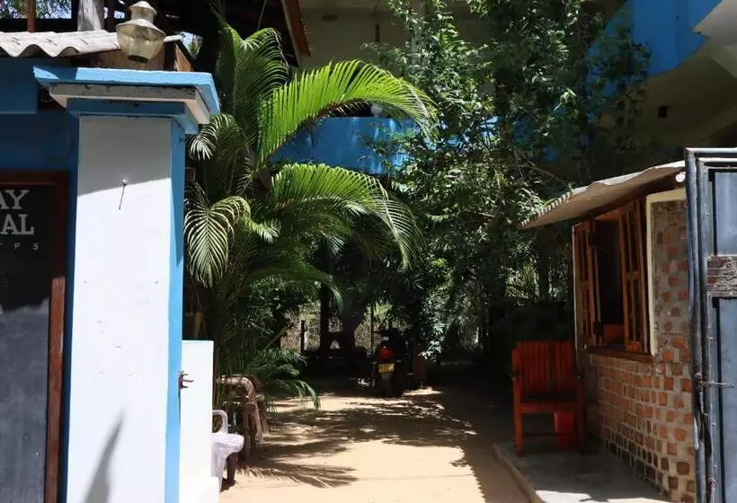 هتل Eagle Resort Arugambay