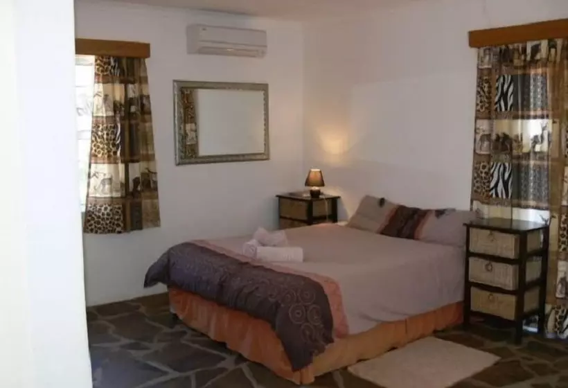 هتل Ombo Rest Camp