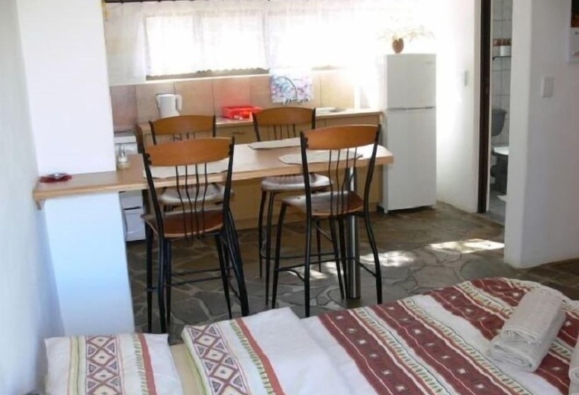 هتل Ombo Rest Camp