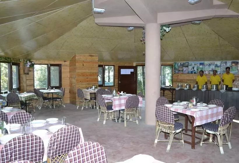هتل Park Woods Shoghi