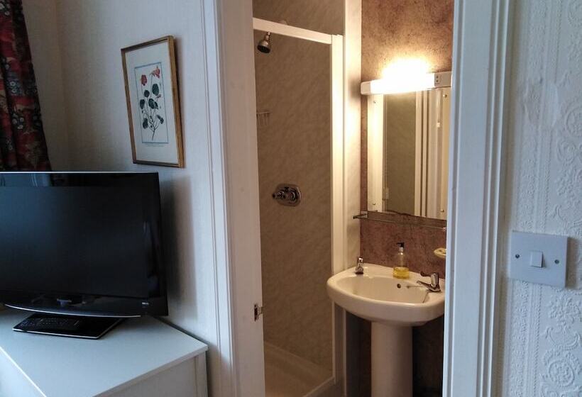 بنسيون Arden House   Rooms With Continental Breakfast