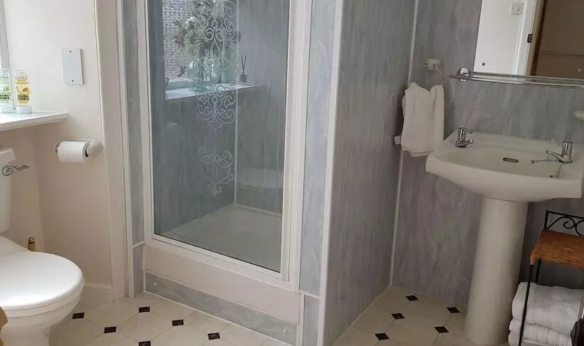 پانسیون Arden House   Rooms With Continental Breakfast