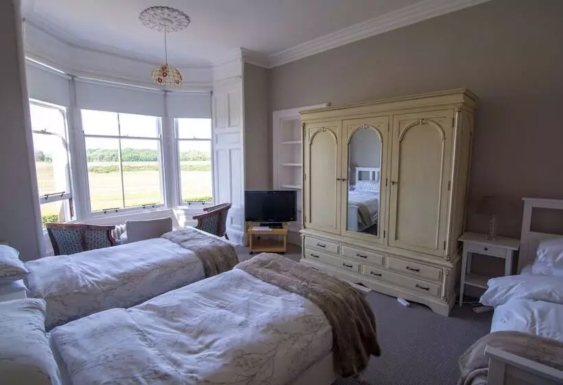 پانسیون Arden House   Rooms With Continental Breakfast