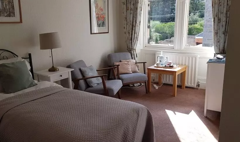 پانسیون Arden House   Rooms With Continental Breakfast