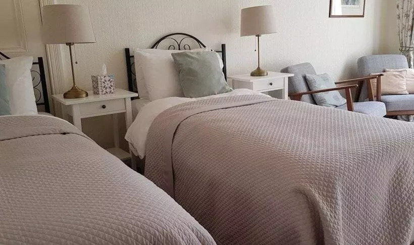 پانسیون Arden House   Rooms With Continental Breakfast