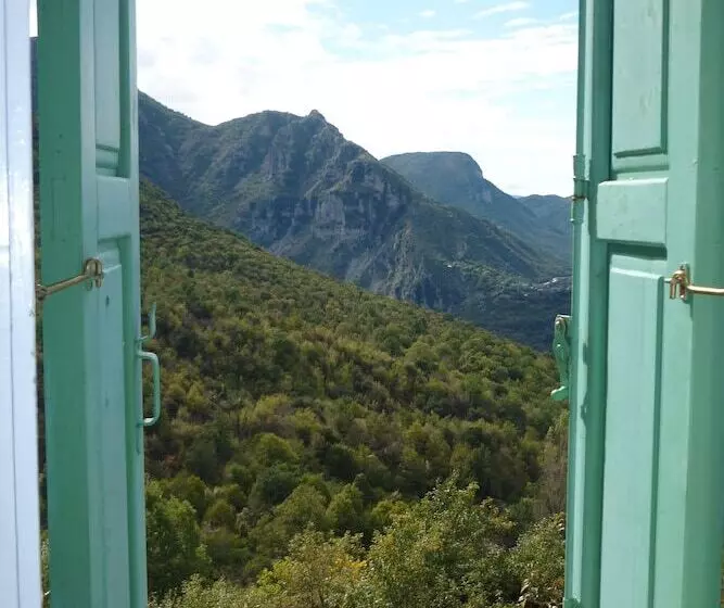 Majatalo Guesthouse Iro