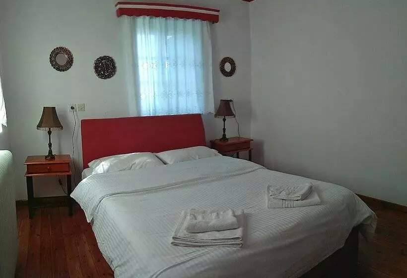 Majatalo Guesthouse Iro