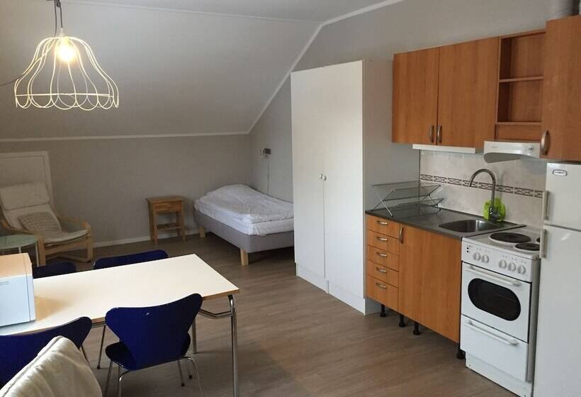 Vallabiten Apartments Via Hotel Esplanad