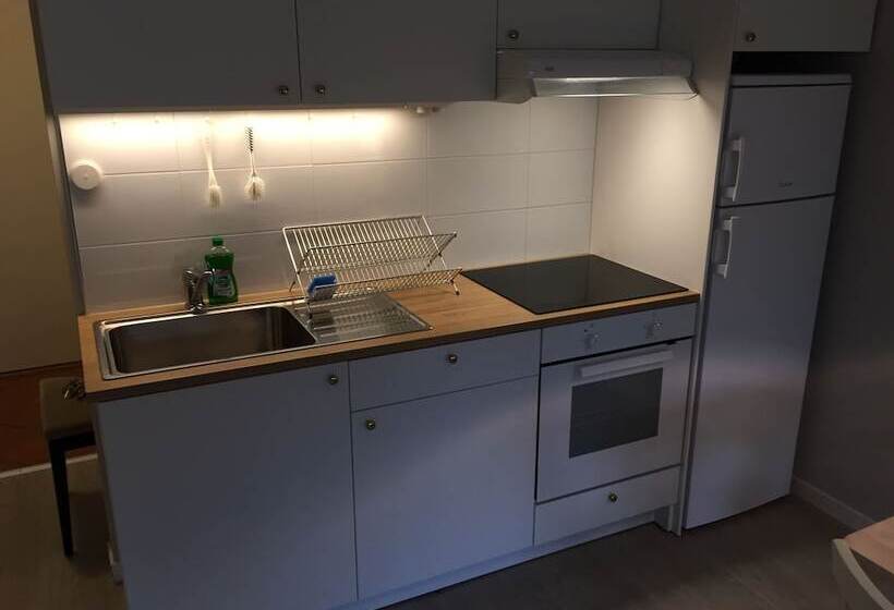 Vallabiten Apartments Via Hotel Esplanad