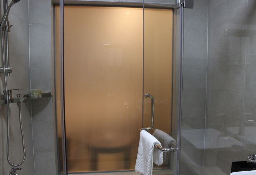 Yi Hao International Apartment