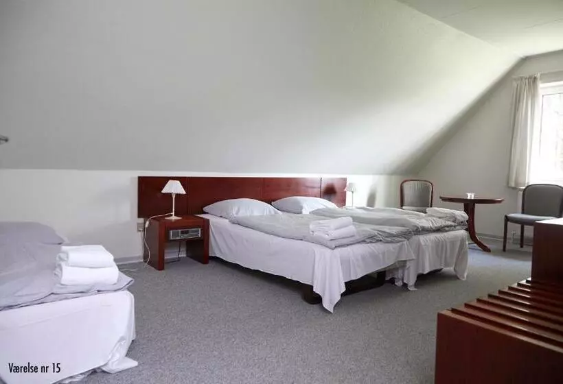 Aamiaismajoitus (B&B) Abild Kro &