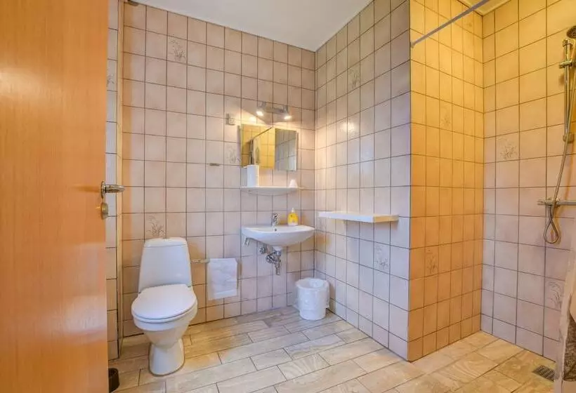 Aamiaismajoitus (B&B) Abild Kro &