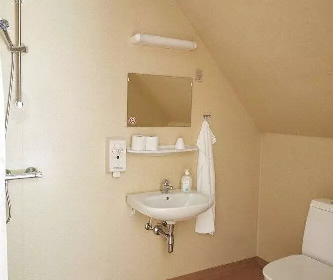 Aamiaismajoitus (B&B) Abild Kro &