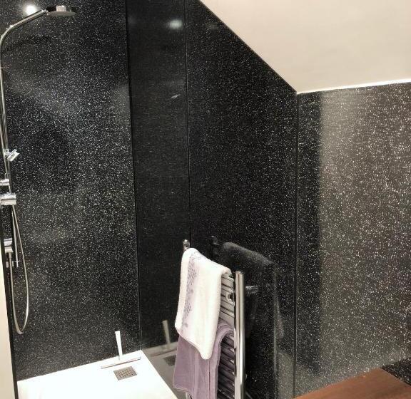 مبيت وإفطار Laurels