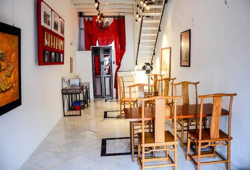 مبيت وإفطار The Rumah Batu Heritage