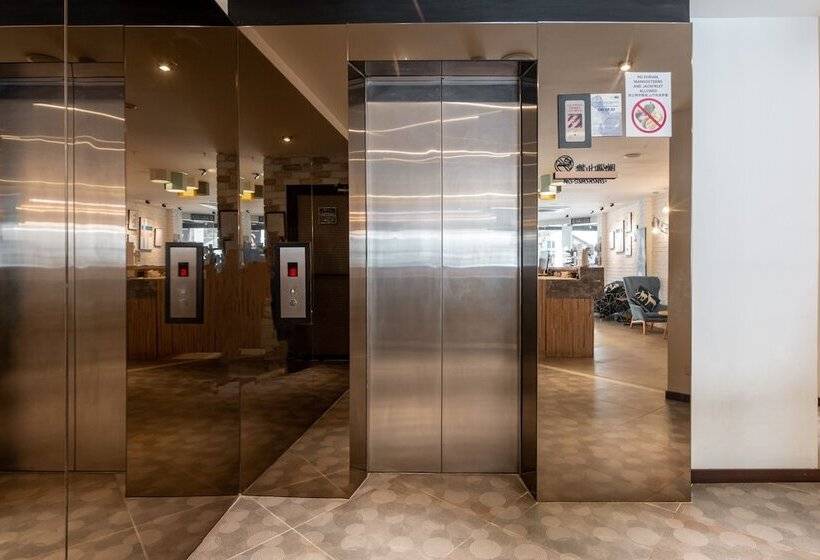 Apple Hotel Times Square