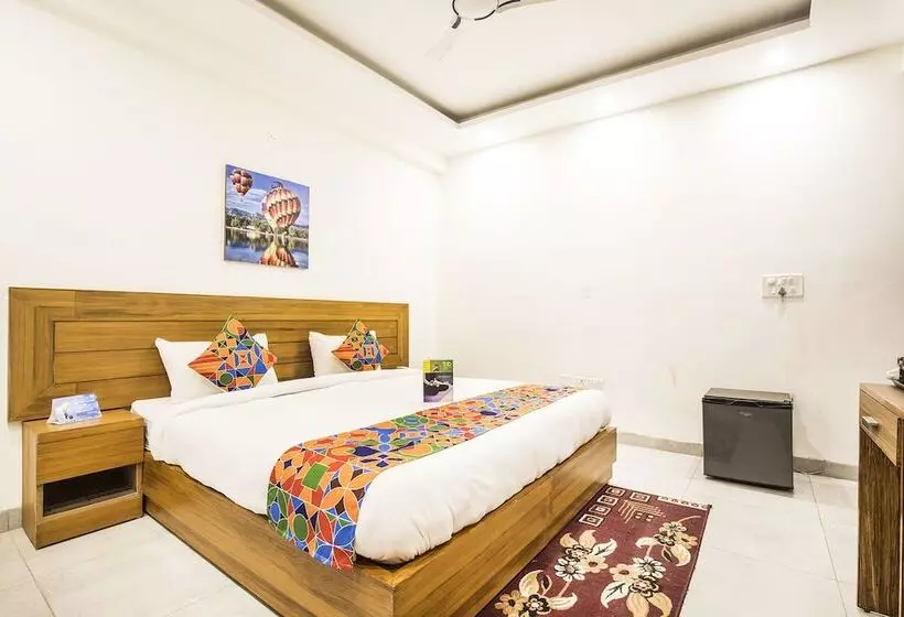 Fabhotel Emoji Stays