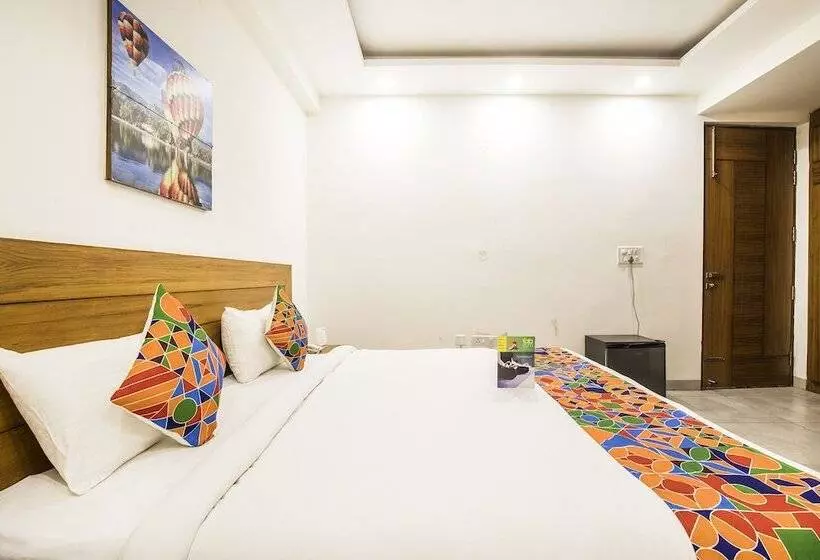 Fabhotel Emoji Stays