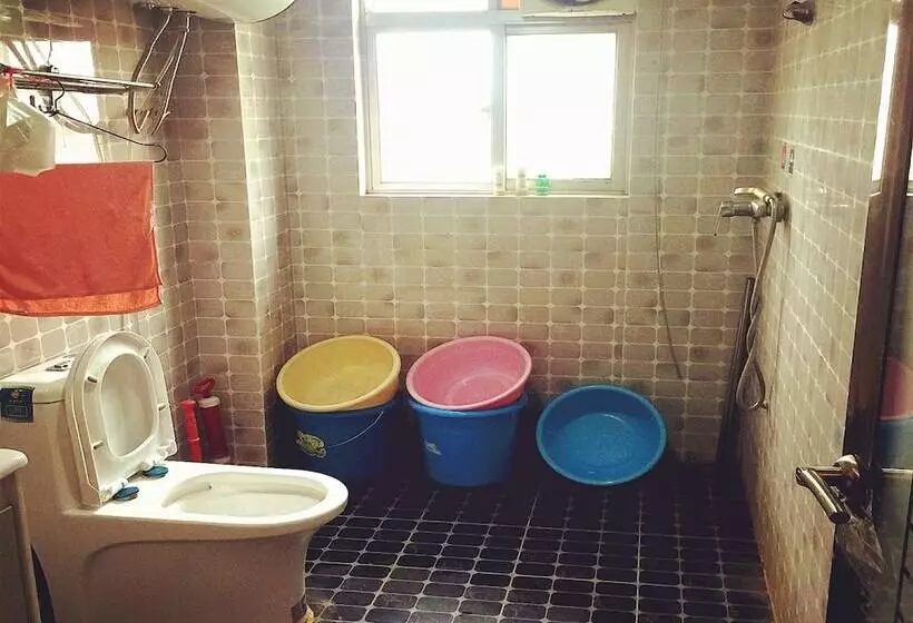 Nanning Guiyuan Tianju Hostel