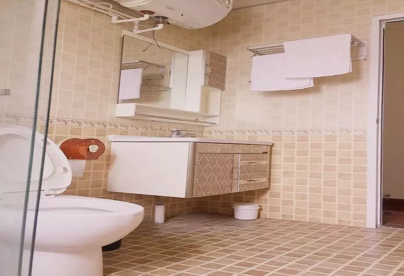 Nanning Guiyuan Tianju Hostel