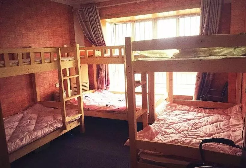 Nanning Guiyuan Tianju Hostel