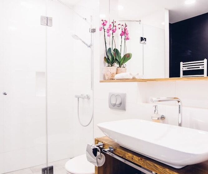 ペンション Adele Apartments