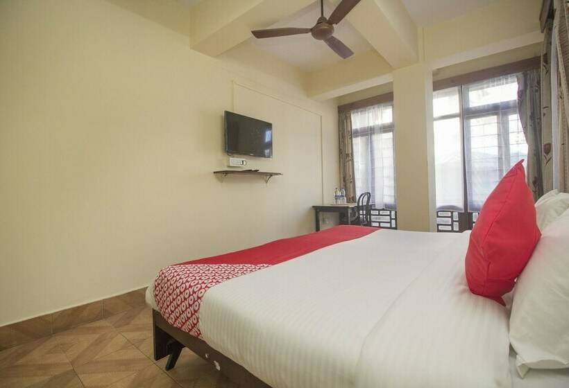 Hotel Gompus By Oyo Rooms