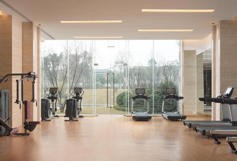 فندق Le Méridien Emei Mountain Resort