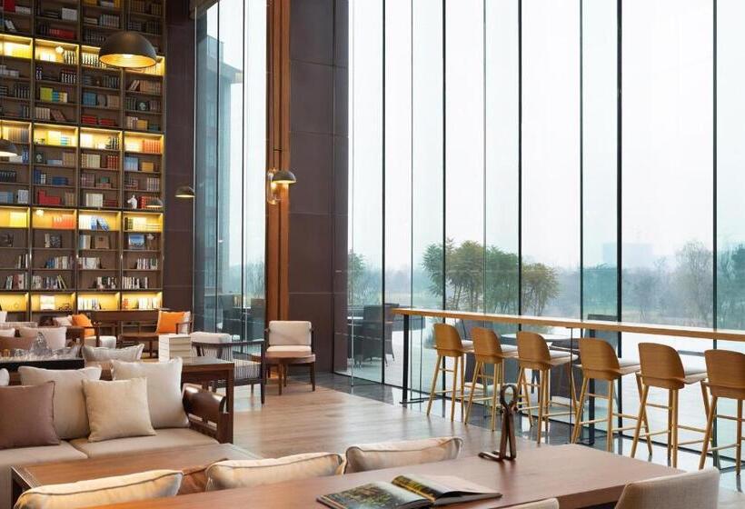 فندق Le Méridien Emei Mountain Resort