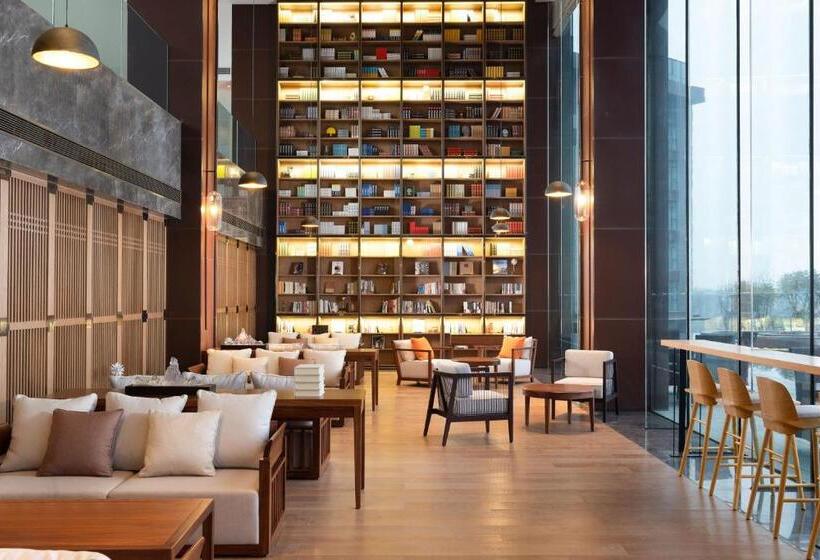 فندق Le Méridien Emei Mountain Resort